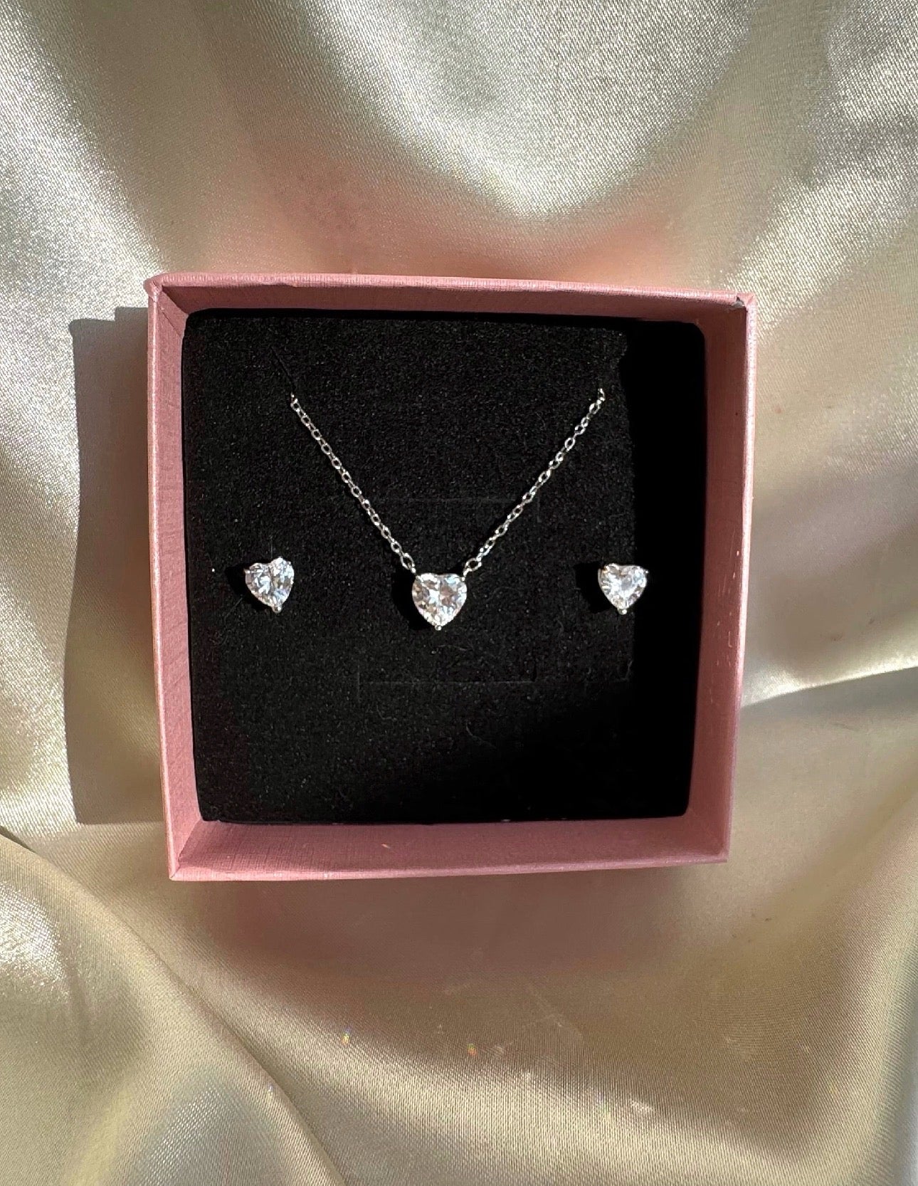 Сребърен комплект "Сърца"